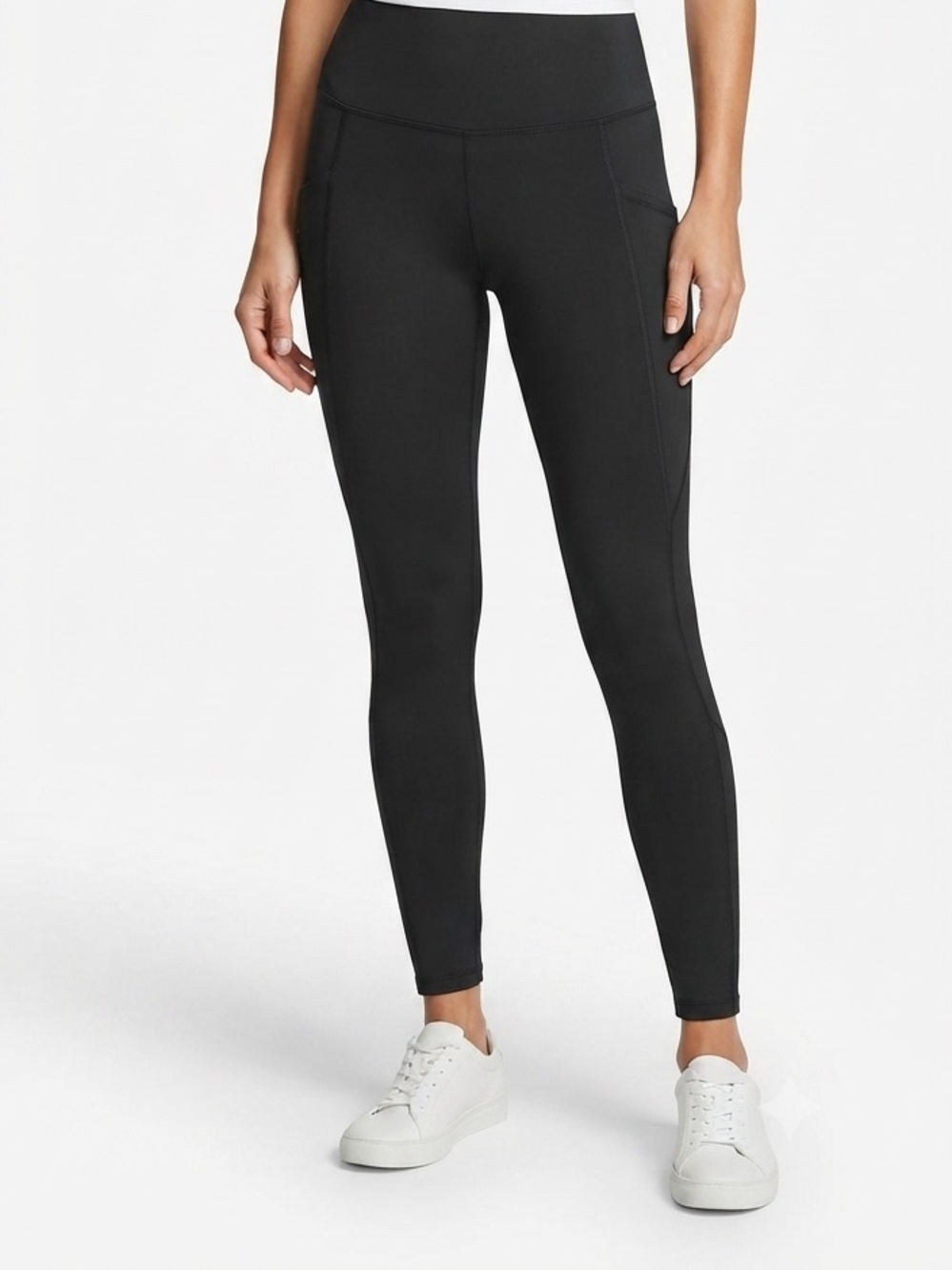 Eddie Bauer Black High-Waist Performance Leggings with Side Pockets Size M